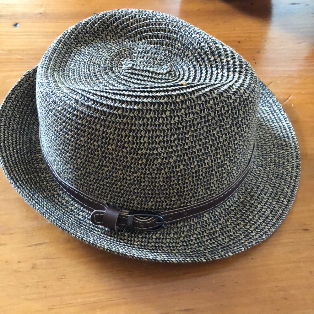 NWOT straw beach fedora, one size